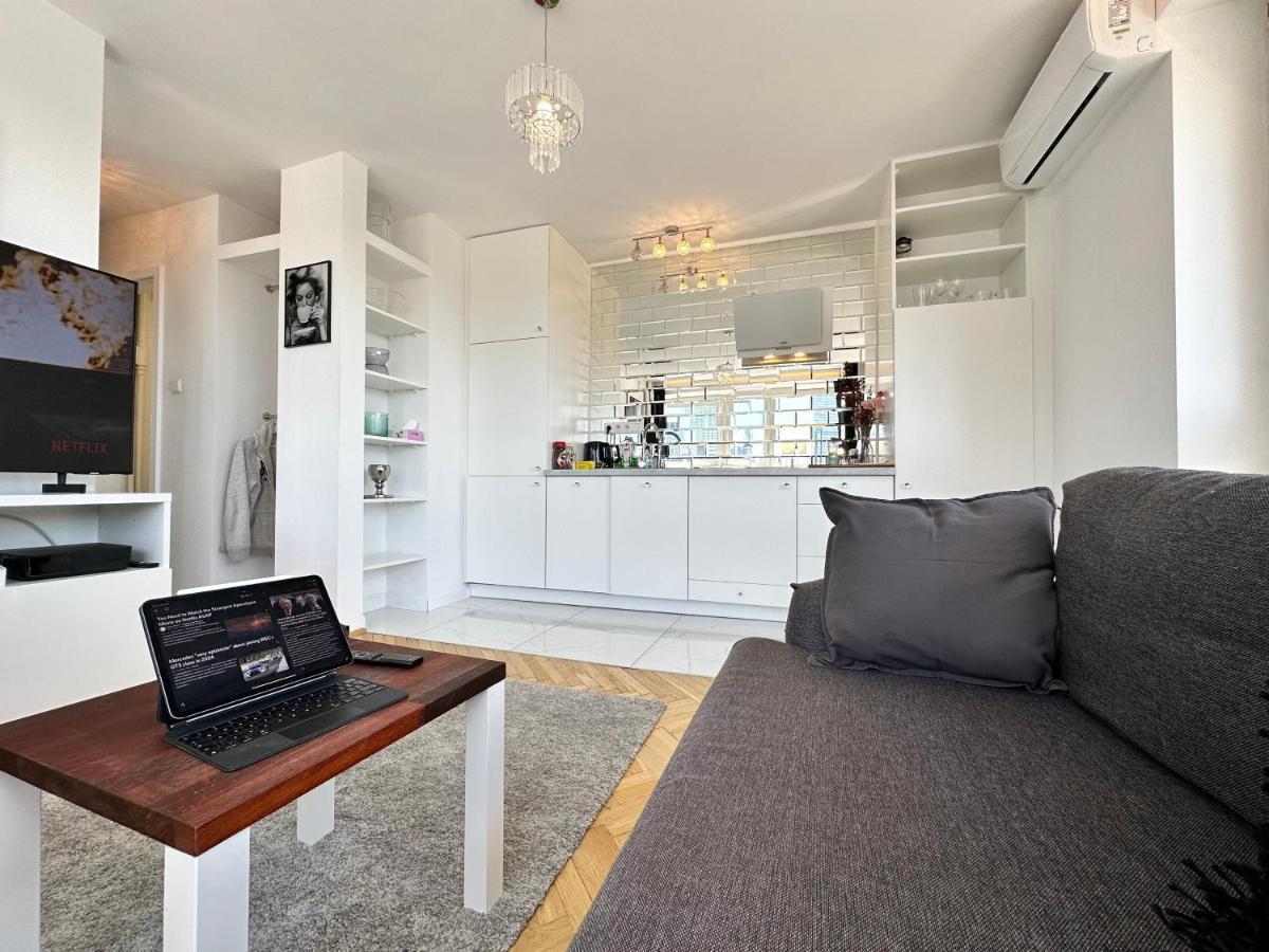 Platinum Metro X2 Wifi 350 Mbs Netflix Hbo Appletv Daire Varşova Dış mekan fotoğraf